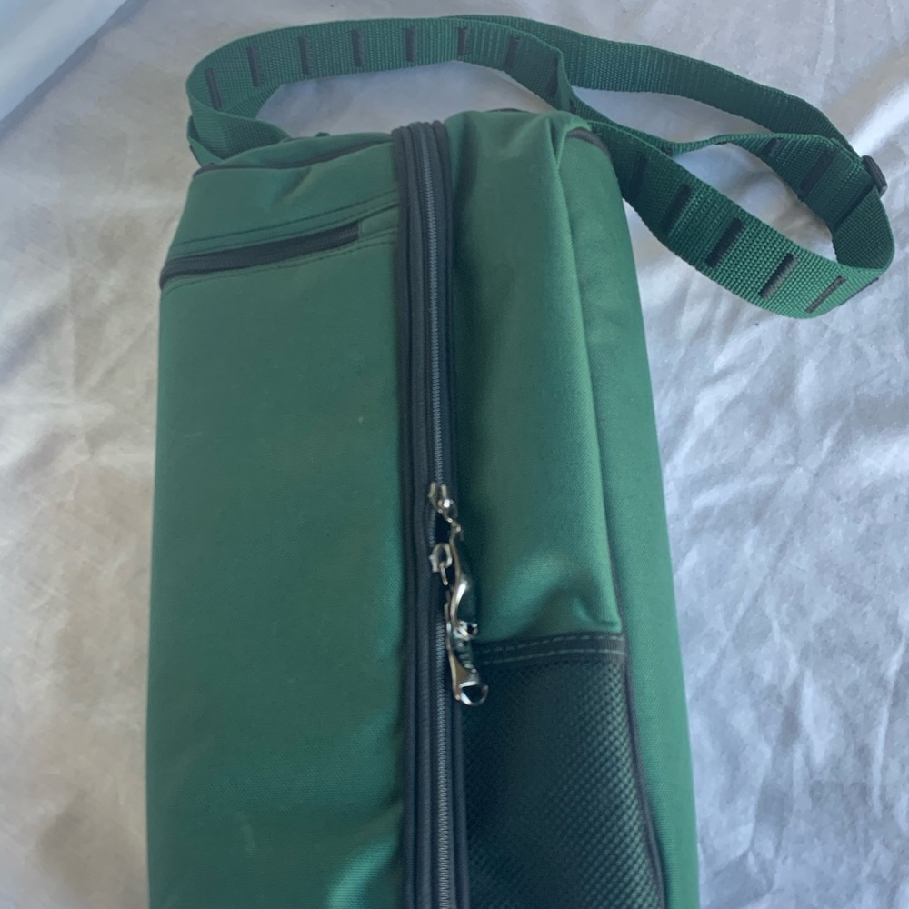 Vintage Wine Tote w/accessories - Picture 2 of 3